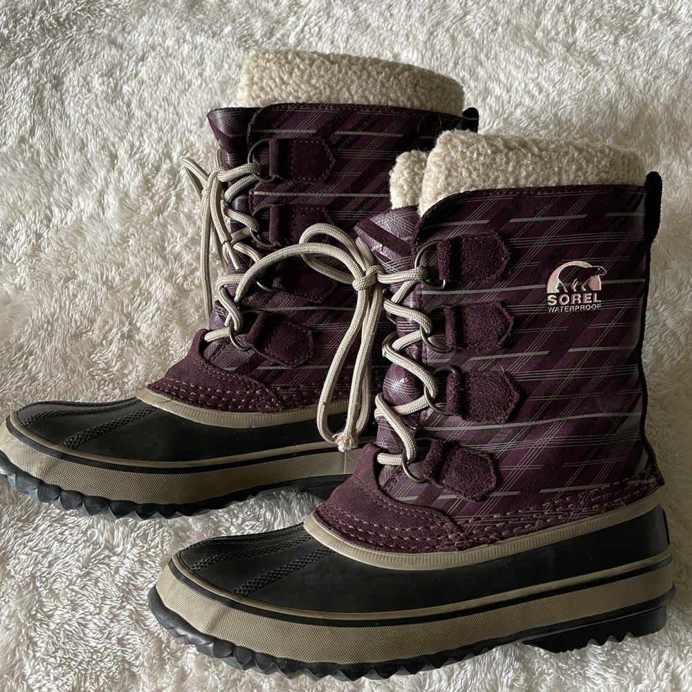 Sorel Women’s Purple Mulberry 1965 Waterproof Snow boots Size 6